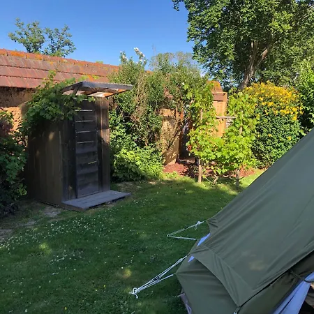 Le Clos Des Reines Luxury tent
